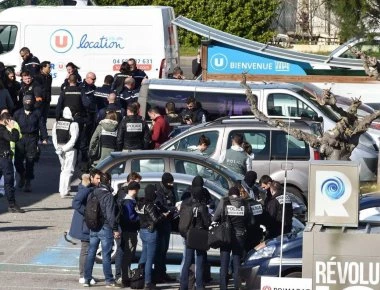Γαλλία: Στις λίστες ριζοσπαστικοποιημένων ισλαμιστών η σύντροφος του μακελάρη στην Οντ